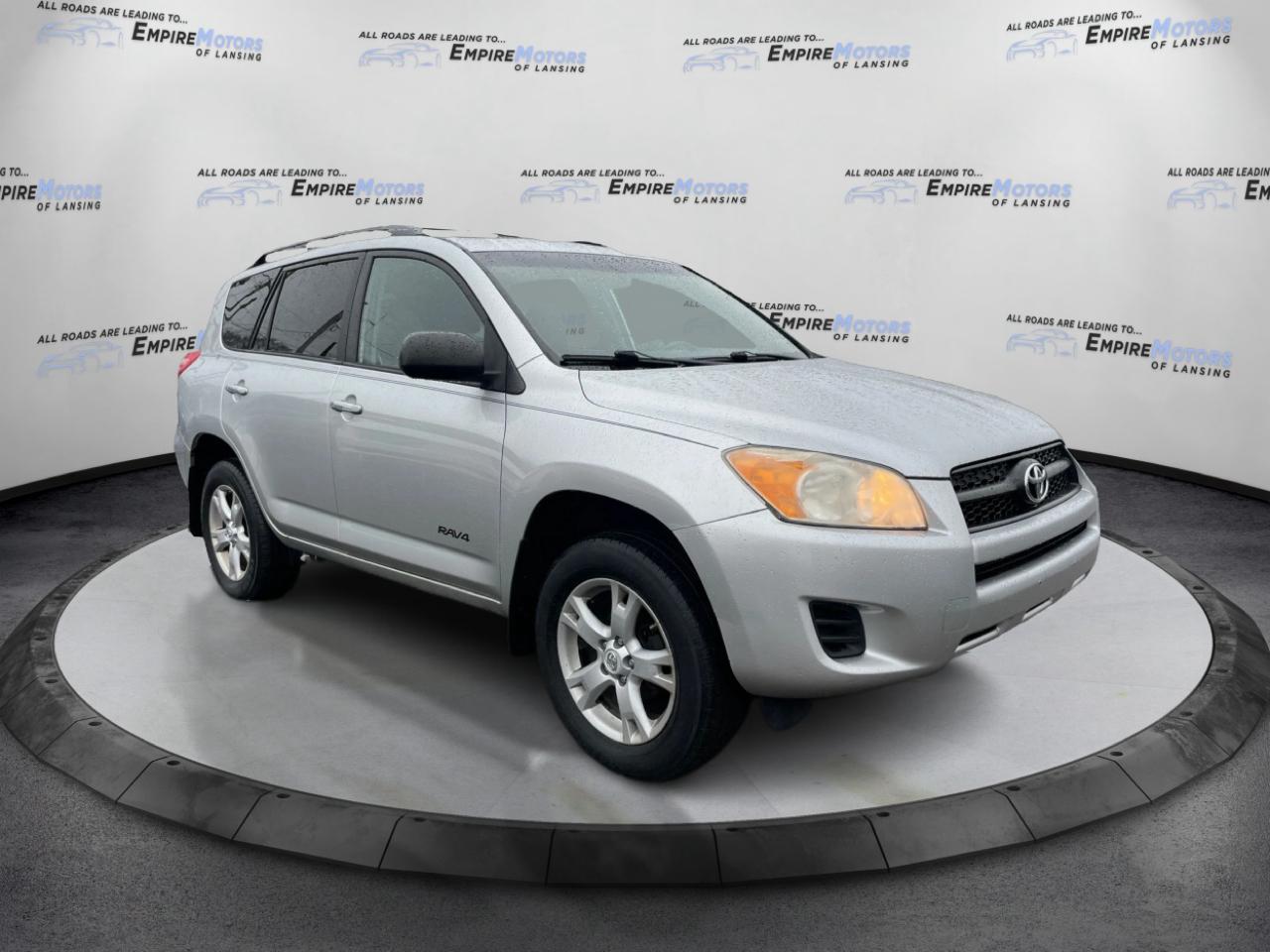 Toyota RAV4 Base I4 4WD 2012