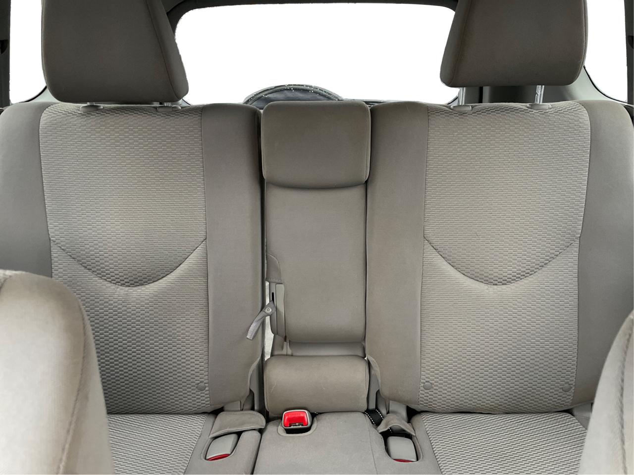 Toyota RAV4 Base I4 4WD 2012