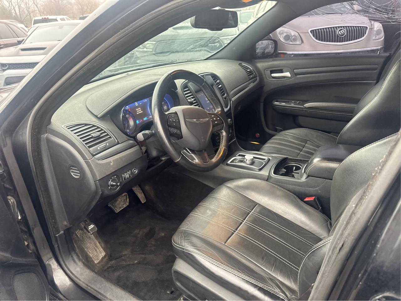 Chrysler 300 S V6 RWD 2015