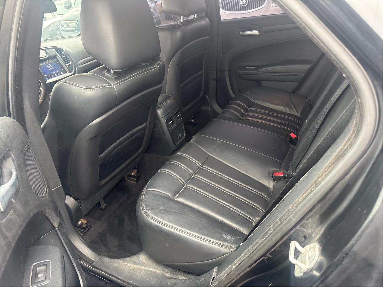 Chrysler 300 S V6 RWD 2015