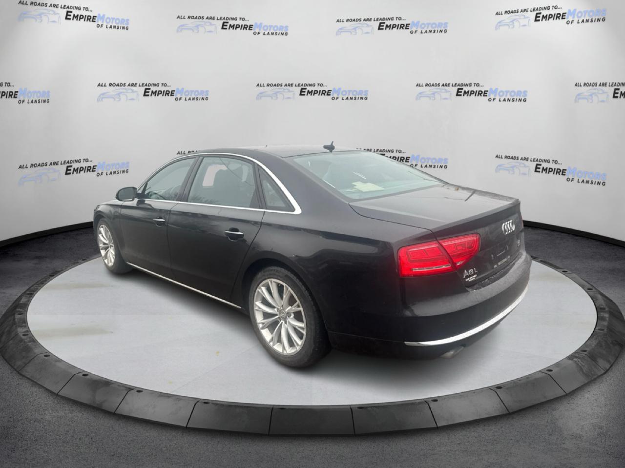 Audi A8 4.2L quattro 2011