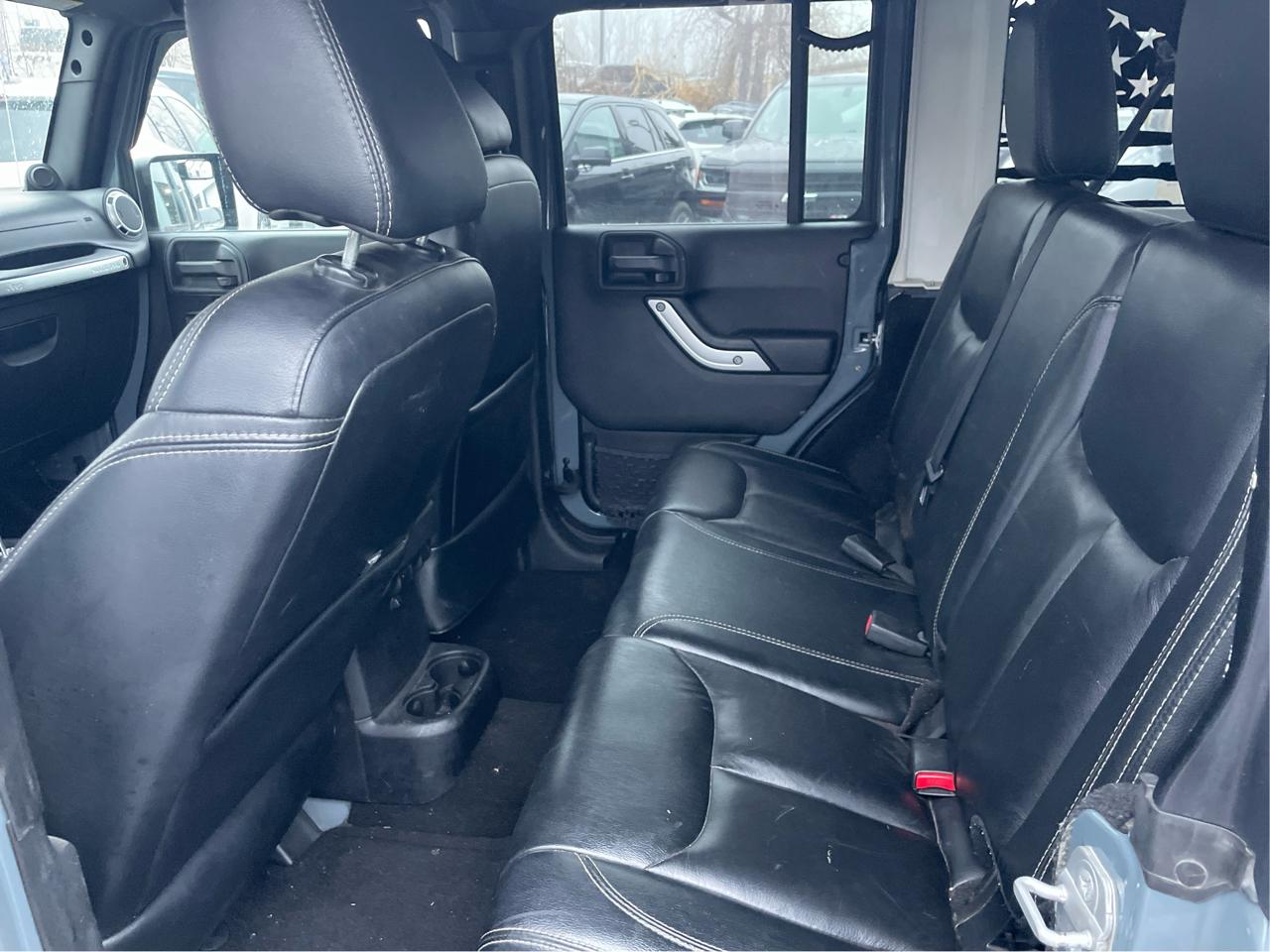 Jeep Wrangler Unlimited Sahara 4WD 2014