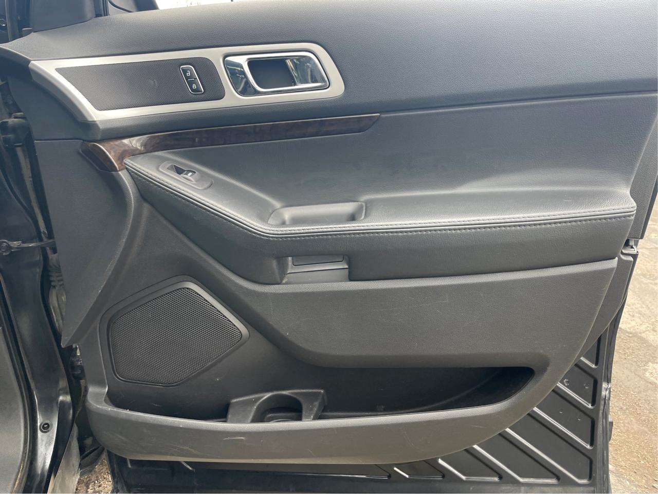 Ford Explorer Limited 4WD 2013