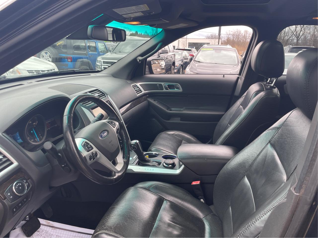 Ford Explorer Limited 4WD 2013