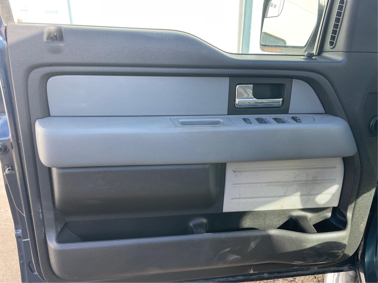 Ford F-150 Platinum SuperCrew 6.5-ft. Bed 4WD 2014