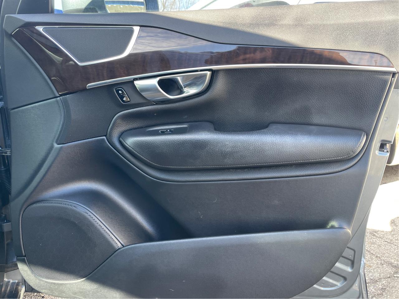 Volvo XC90 T6 Momentum AWD 2017