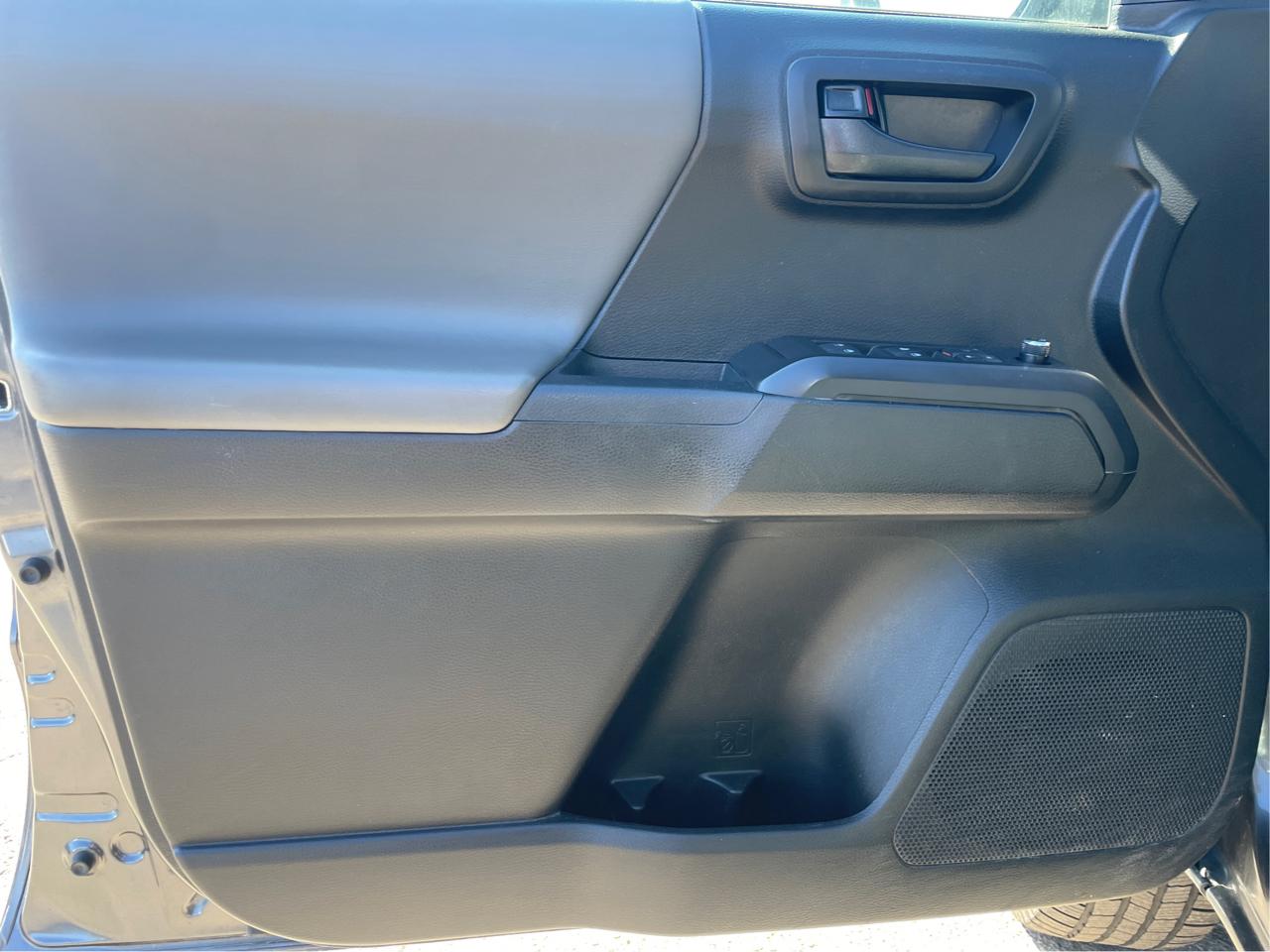 Toyota Tacoma SR5 Double Cab Long Bed V6 6AT 4WD 2017