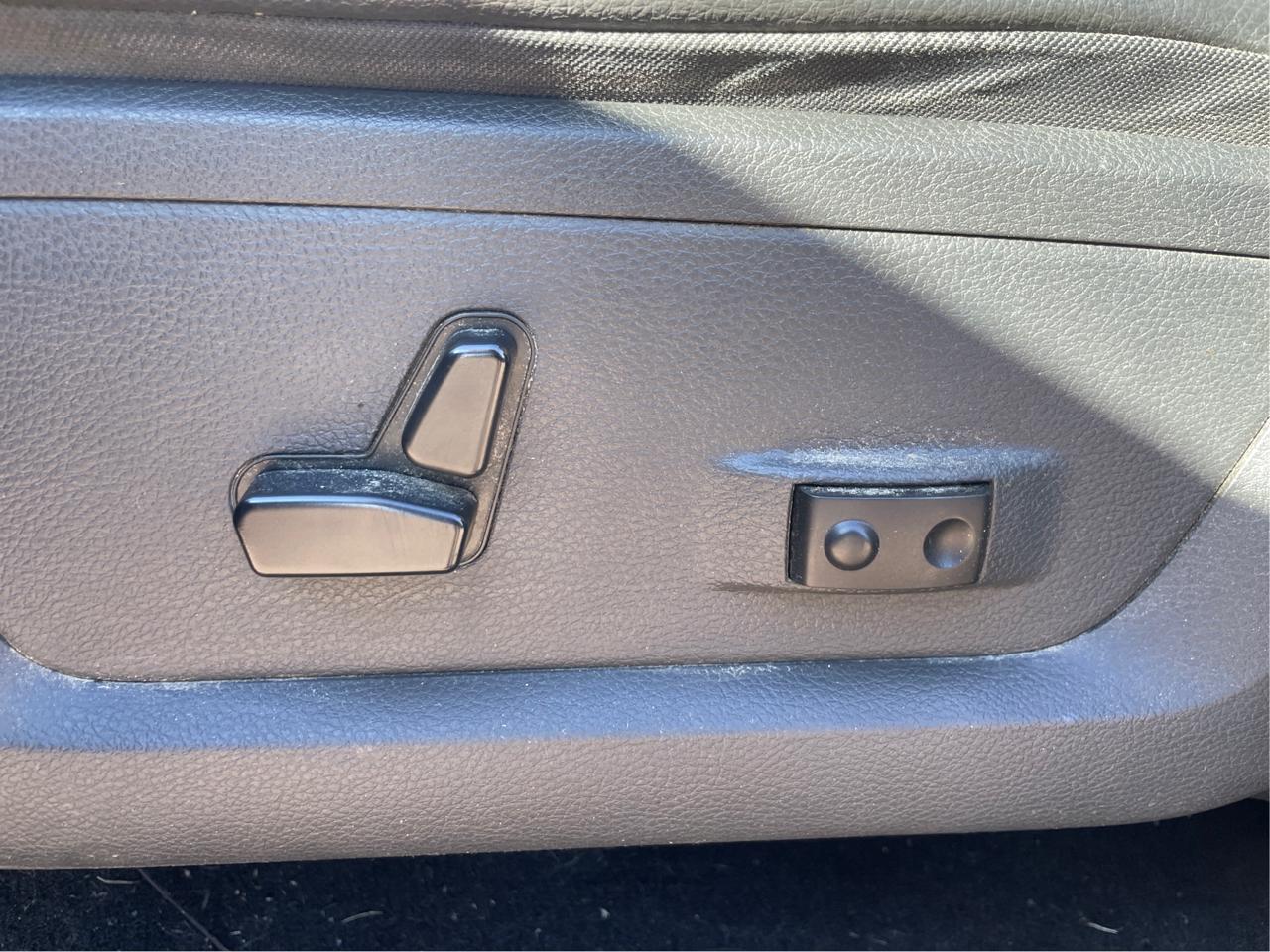 RAM 1500 Sport Quad Cab 4WD 2012