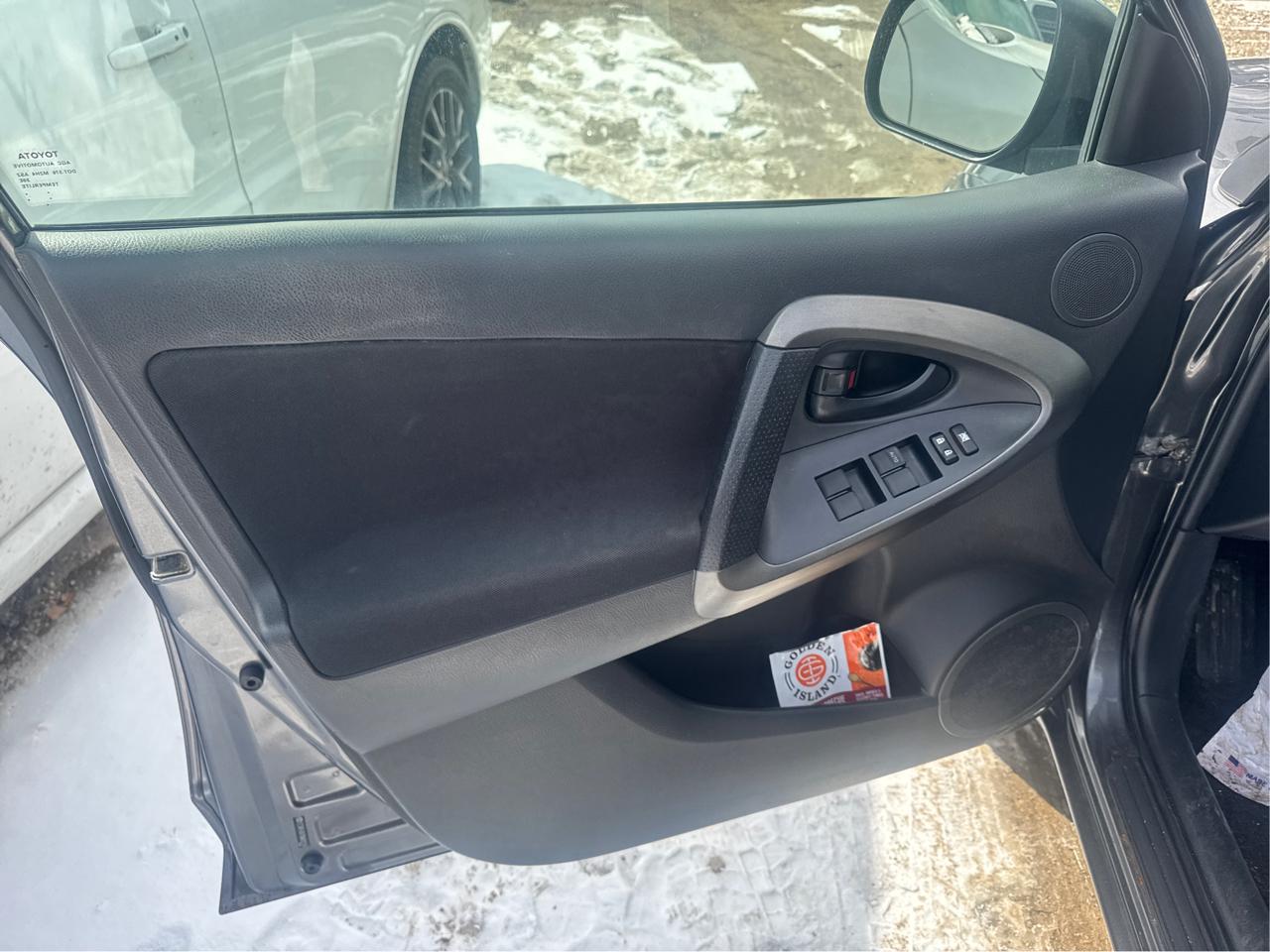 Toyota RAV4 Sport I4 4WD 2011