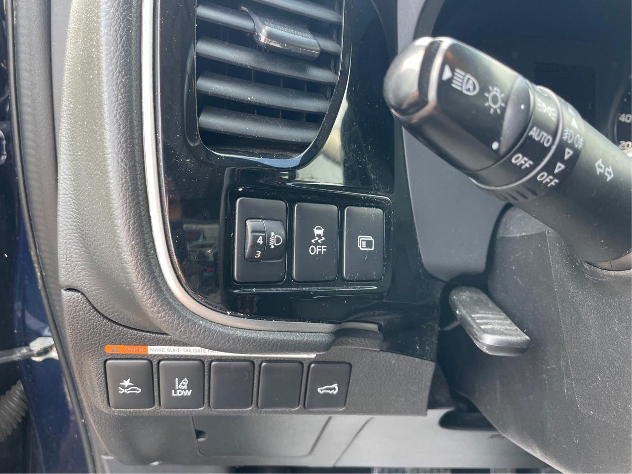 Mitsubishi Outlander SEL AWD 2018