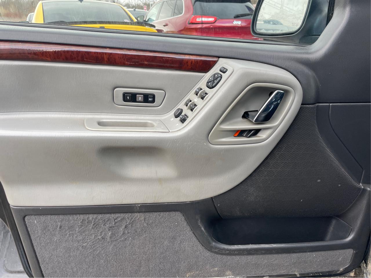 Jeep Grand Cherokee Overland 4WD 2004