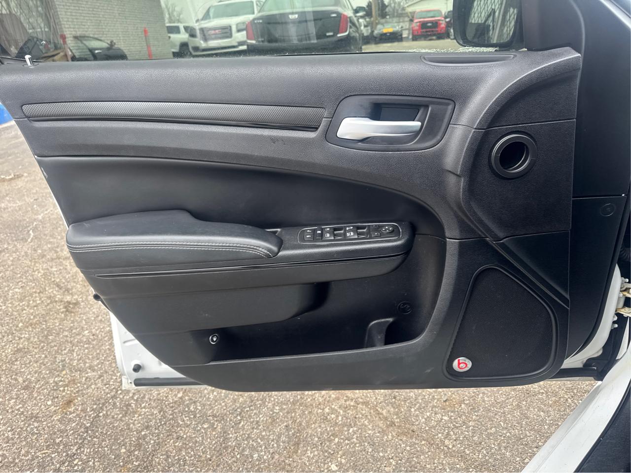 Chrysler 300 S V6 RWD 2016