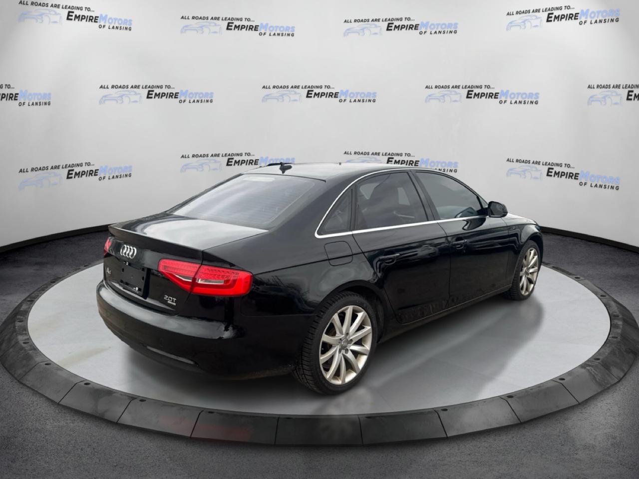 Audi A4 2.0T Sedan quattro Tiptronic 2013
