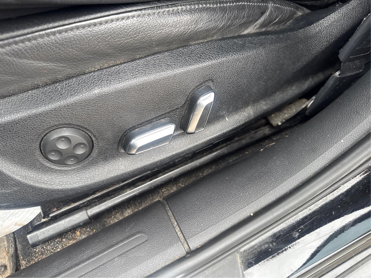 Audi A4 2.0T Sedan quattro Tiptronic 2013