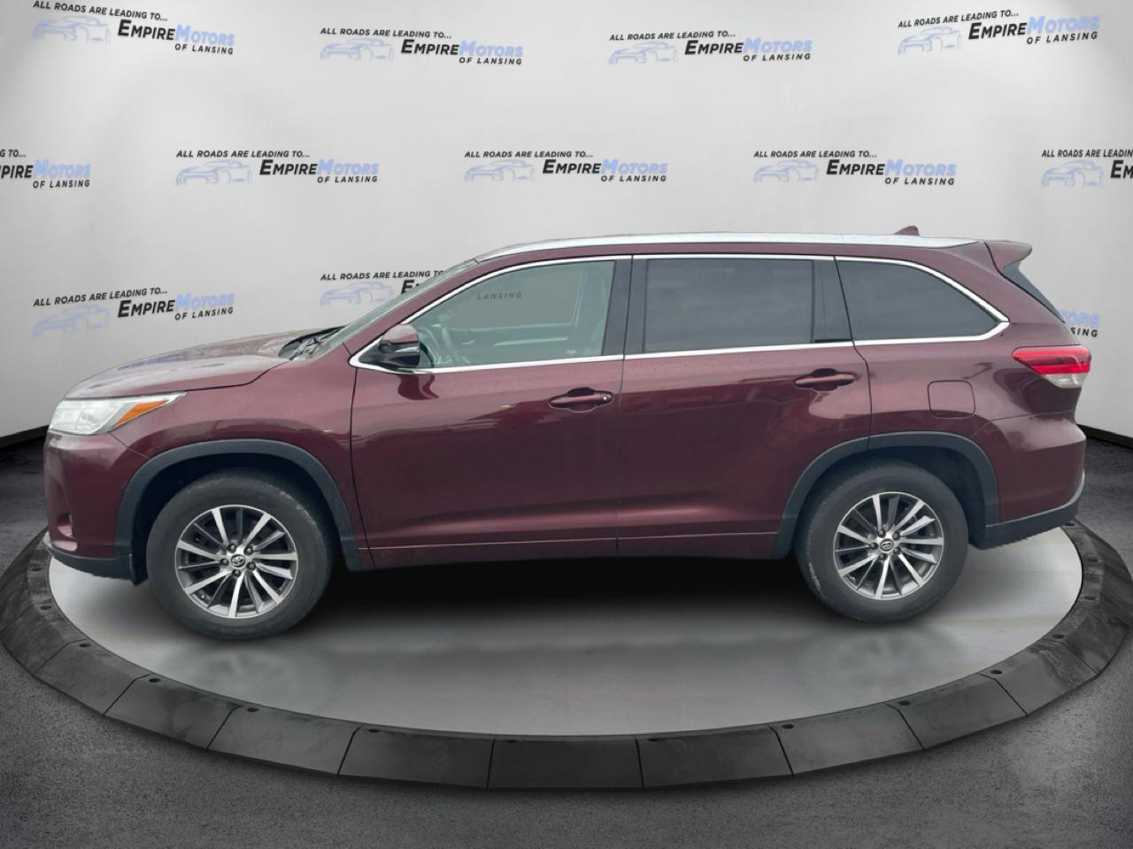 Toyota Highlander SE FWD V6 2017