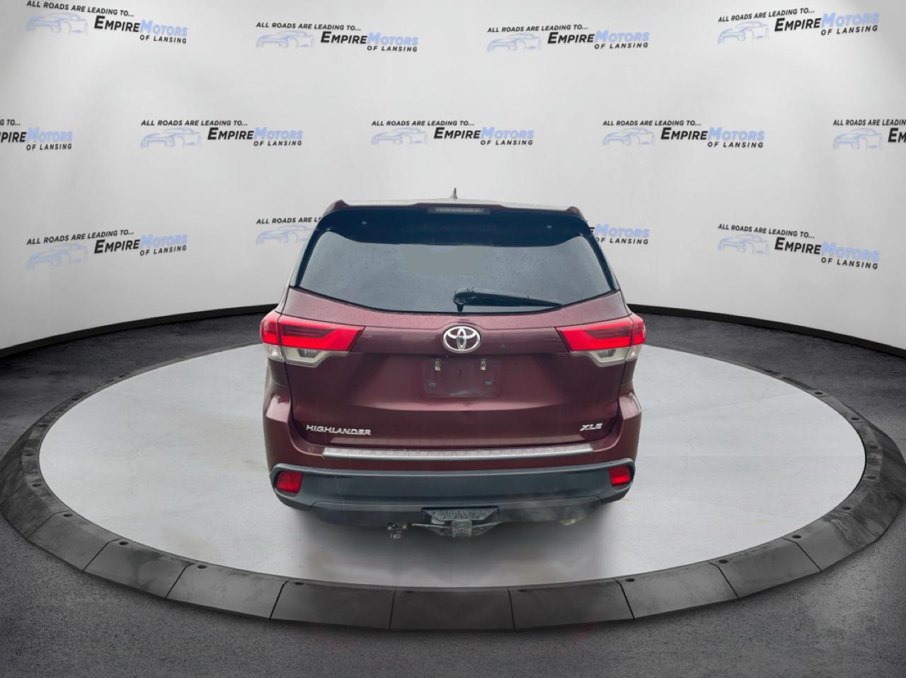 Toyota Highlander SE FWD V6 2017