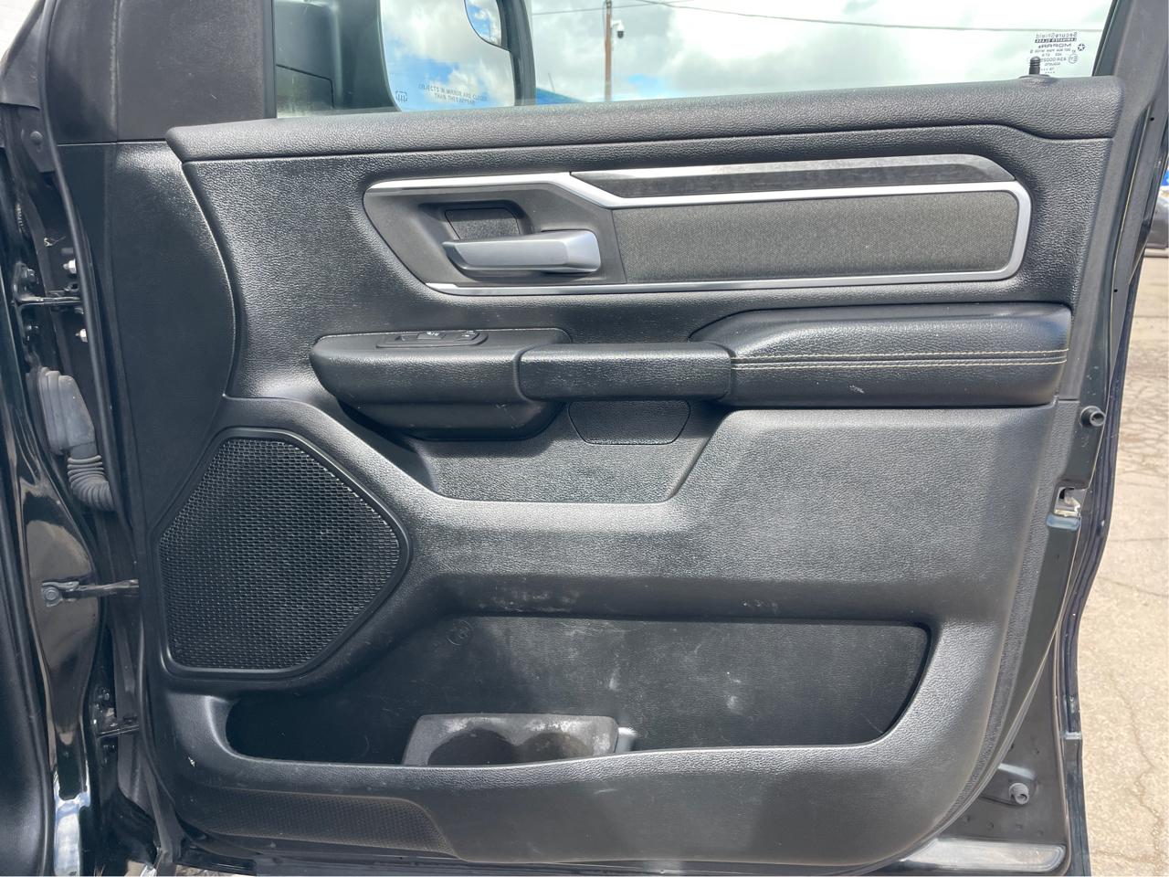 RAM 1500 Big Horn Crew Cab SWB 4WD 2019