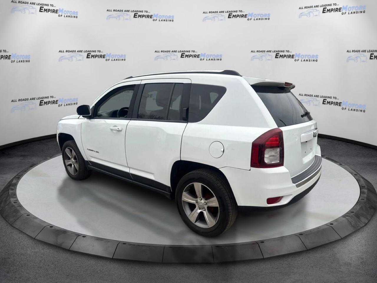 Jeep Compass Latitude FWD 2016