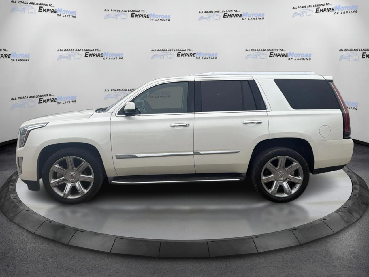 Cadillac Escalade Luxury 4WD 2015