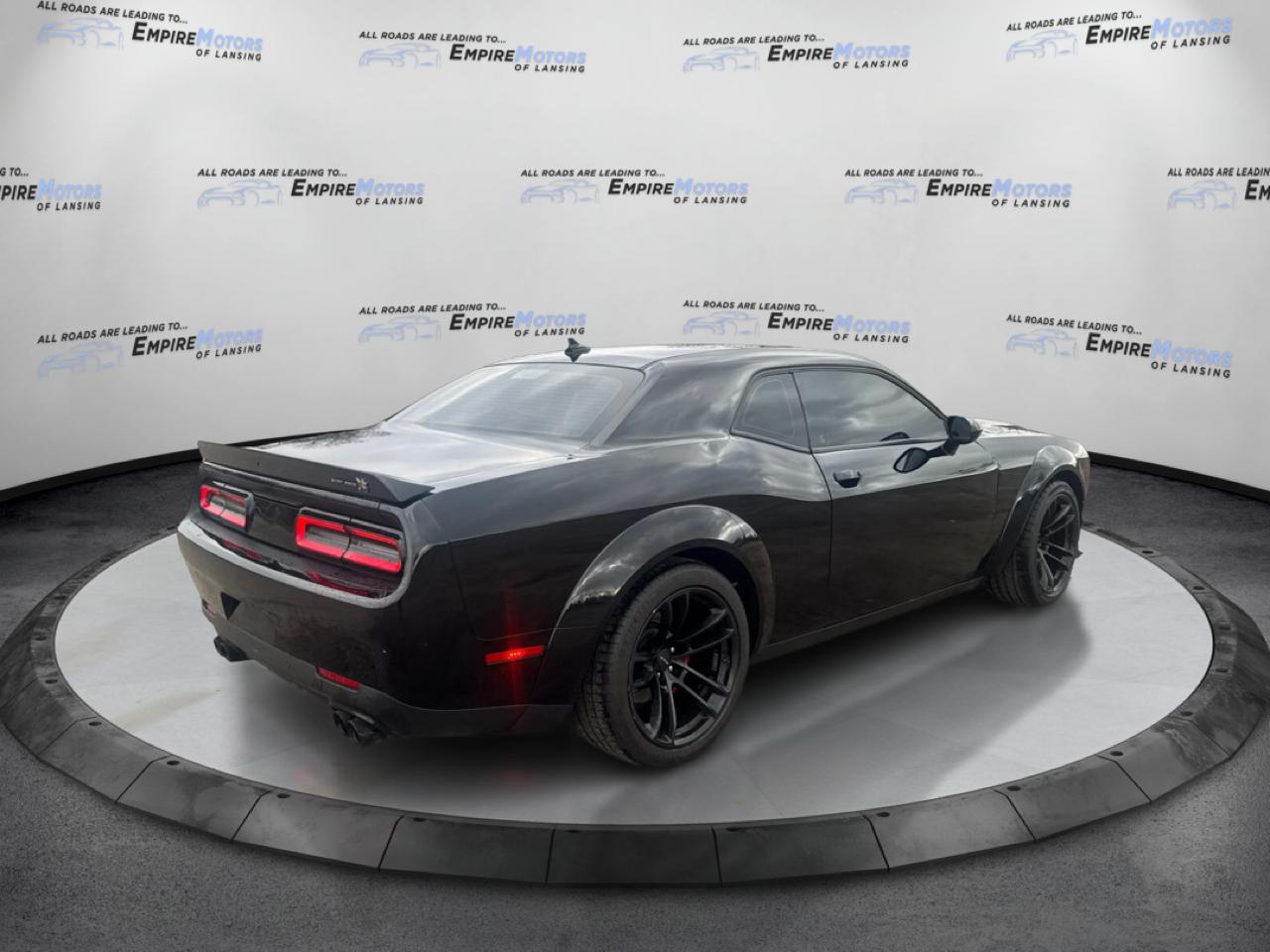 Dodge Challenger R/T Scat Pack Widebody RWD 2021