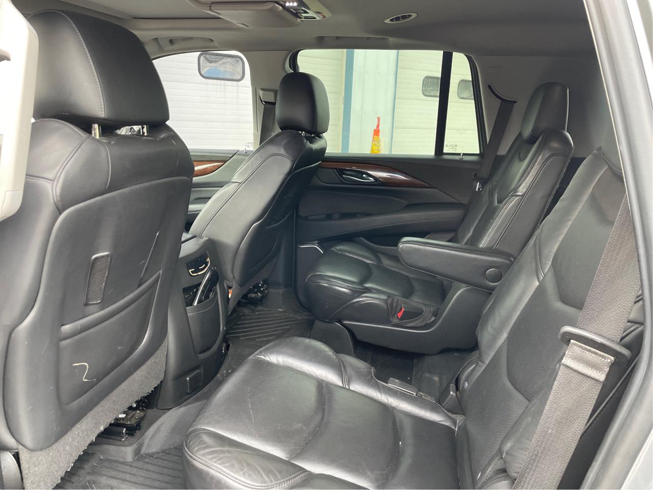 Cadillac Escalade Luxury 4WD 2019