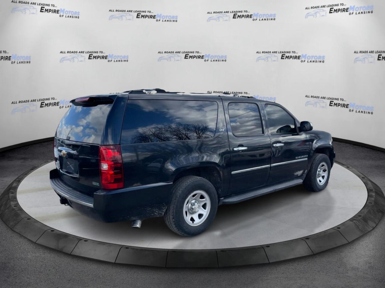 Chevrolet Suburban LTZ 1500 4WD 2011