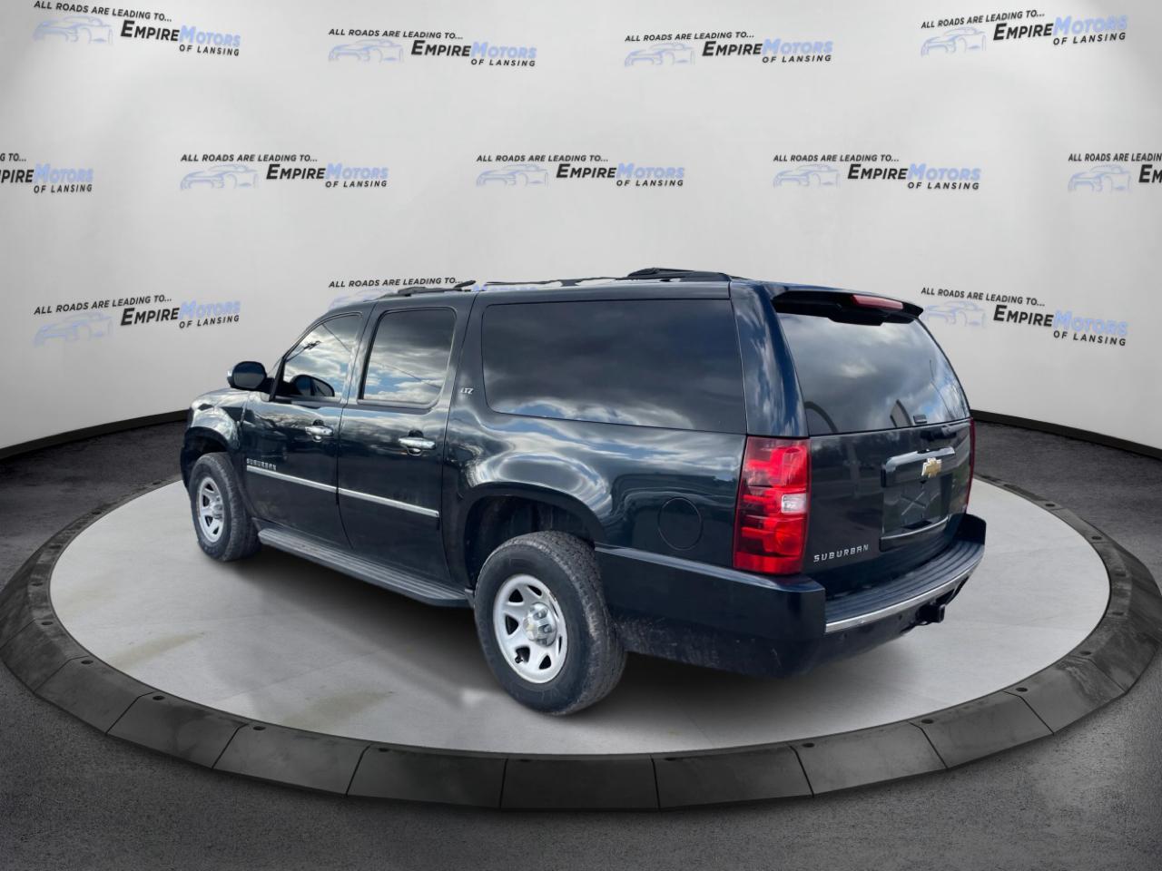 Chevrolet Suburban LTZ 1500 4WD 2011