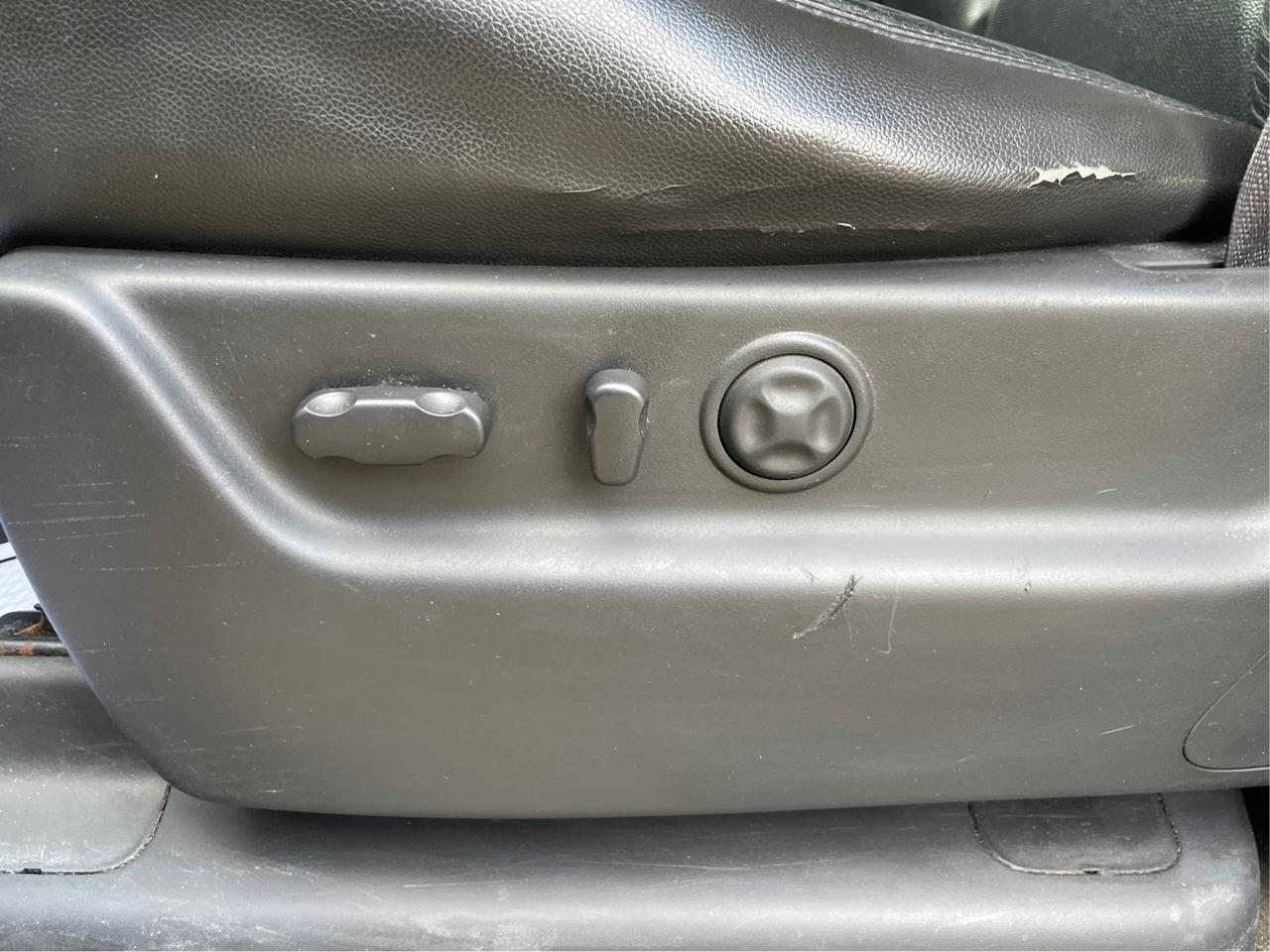 Chevrolet Suburban LTZ 1500 4WD 2011