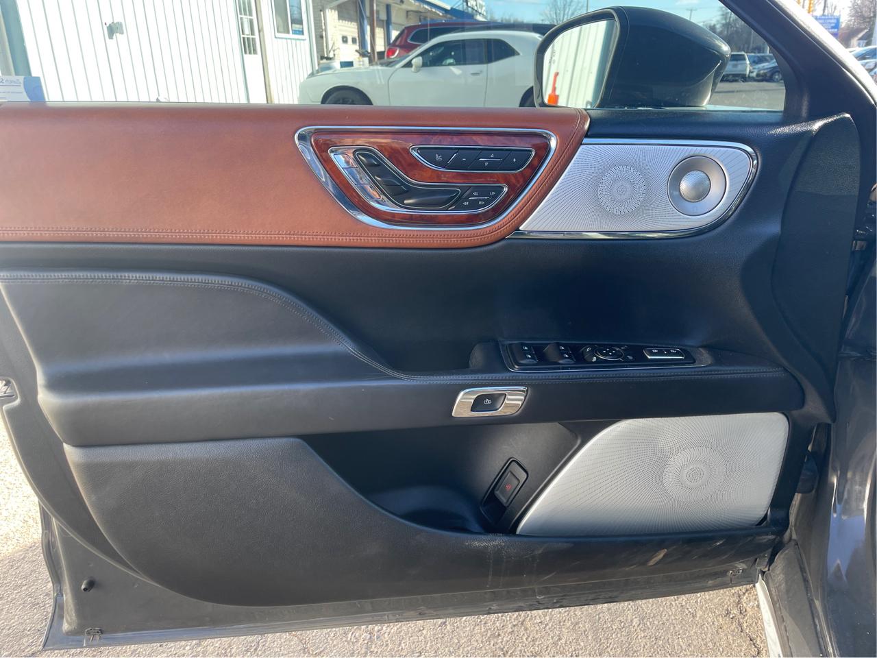 Lincoln Continental Black Label AWD 2017