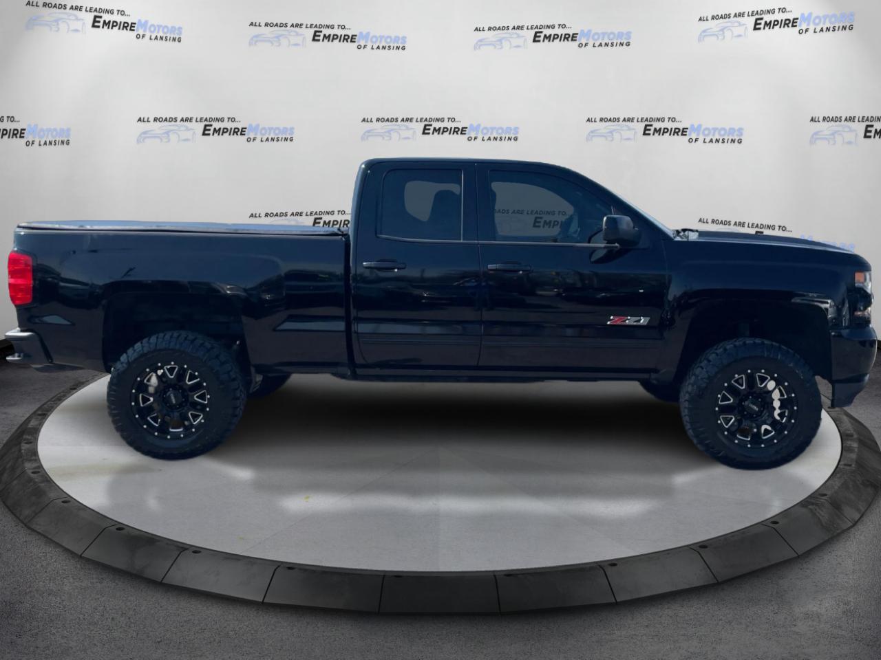 Chevrolet Silverado 1500 1LT Crew Cab 4WD 2017