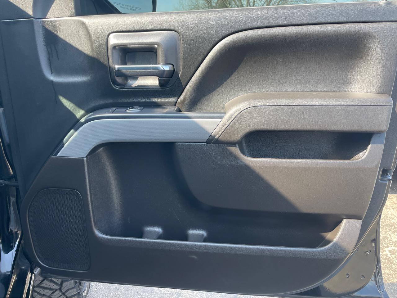 Chevrolet Silverado 1500 1LT Crew Cab 4WD 2017