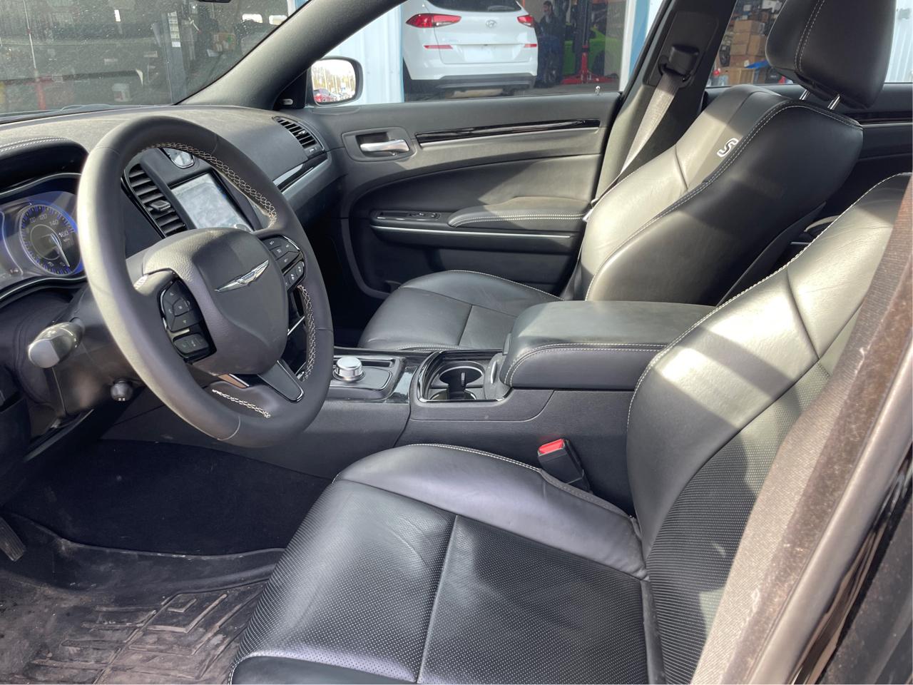 Chrysler 300 S V8 2023