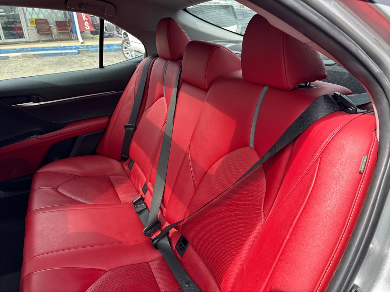 Toyota Camry XLE V6 2018