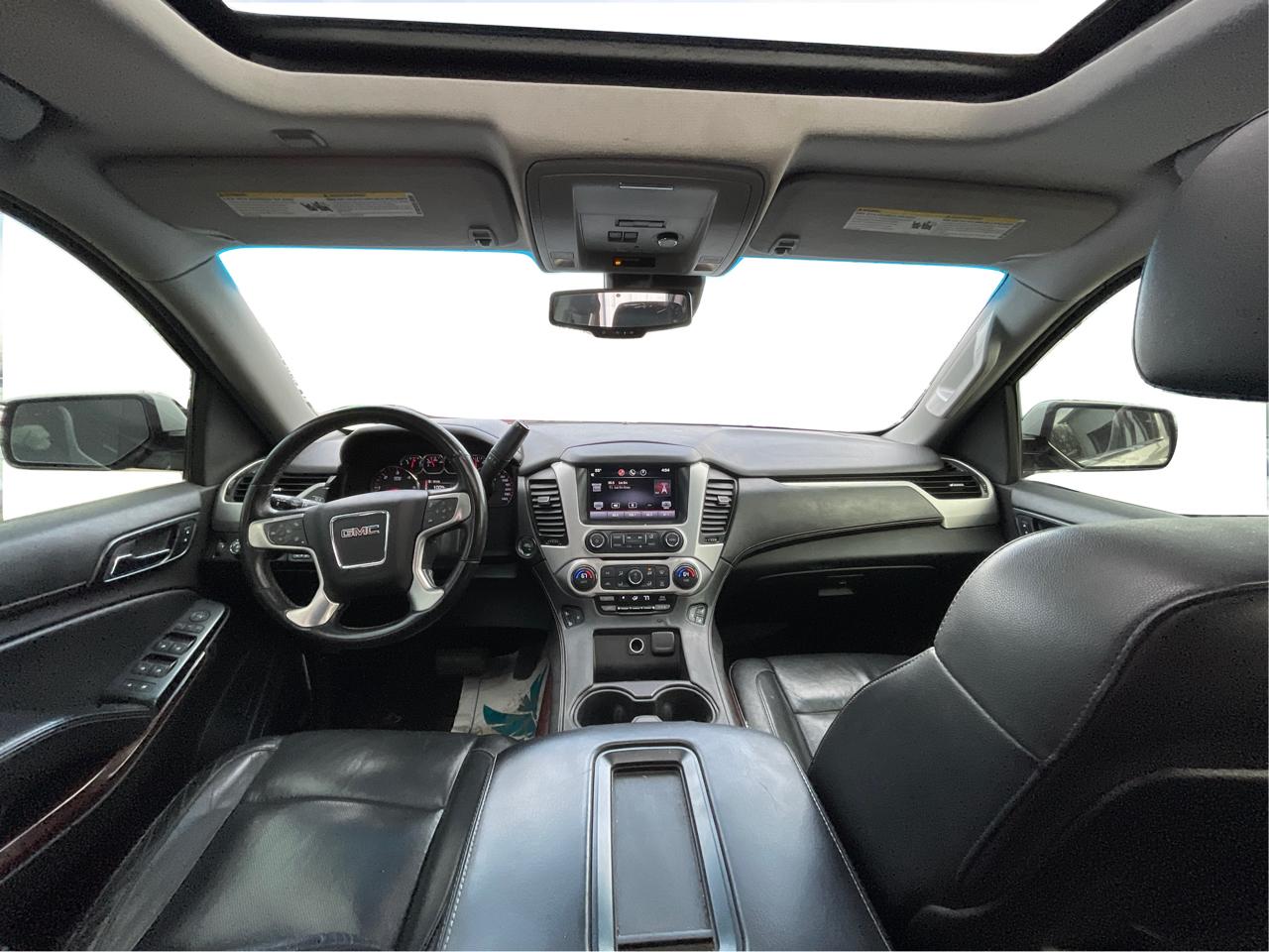 GMC Yukon XL SLT 1/2 Ton 4WD 2015