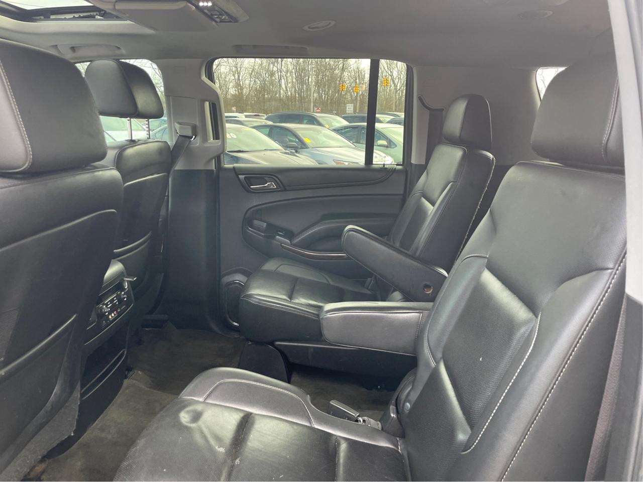 GMC Yukon XL SLT 1/2 Ton 4WD 2015