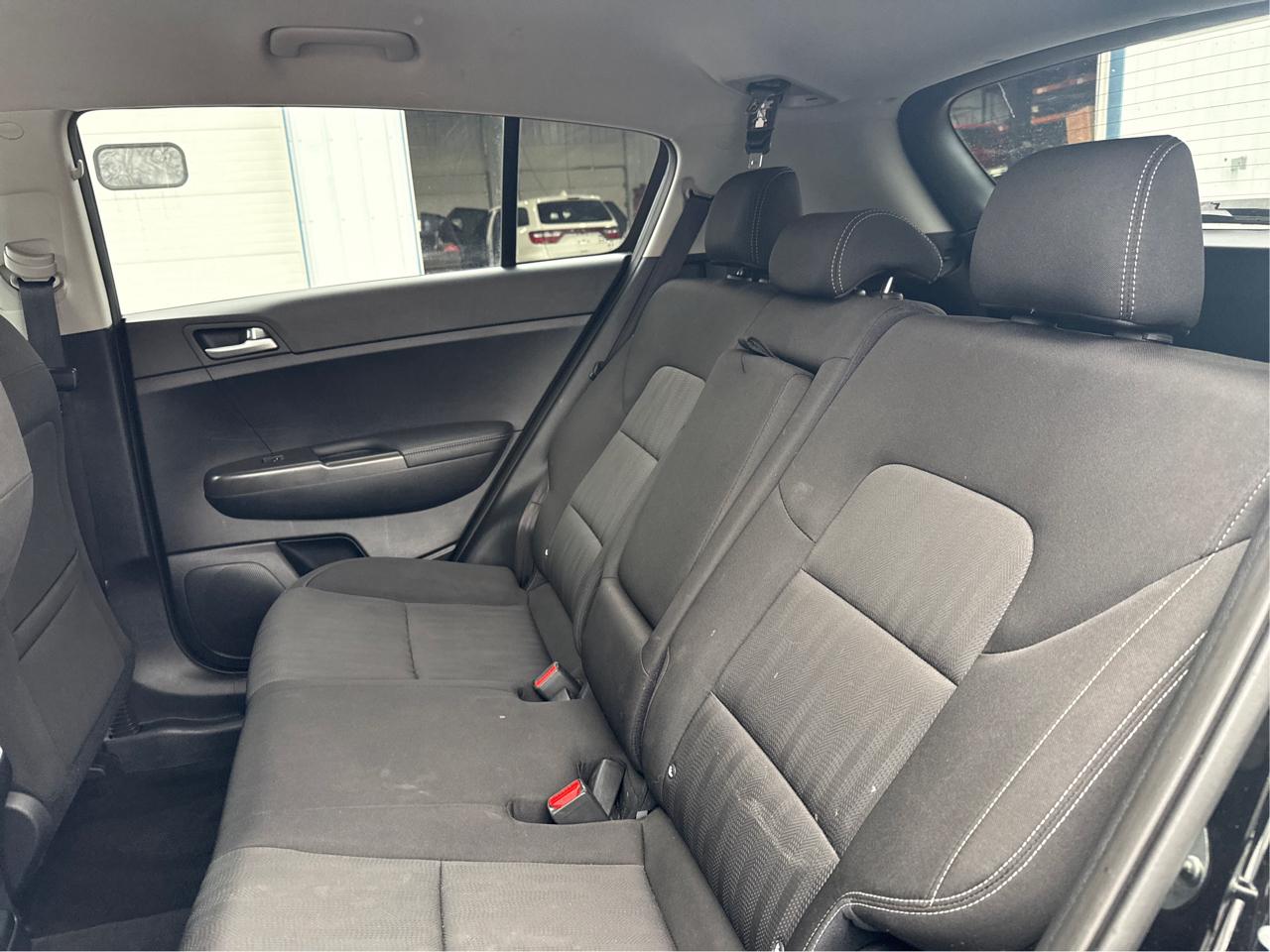 Kia Sportage LX FWD 2021