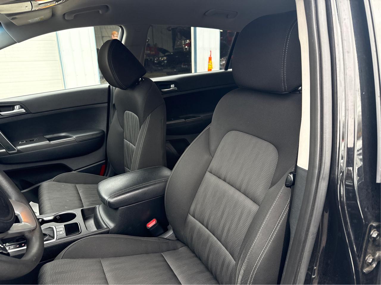 Kia Sportage LX FWD 2021