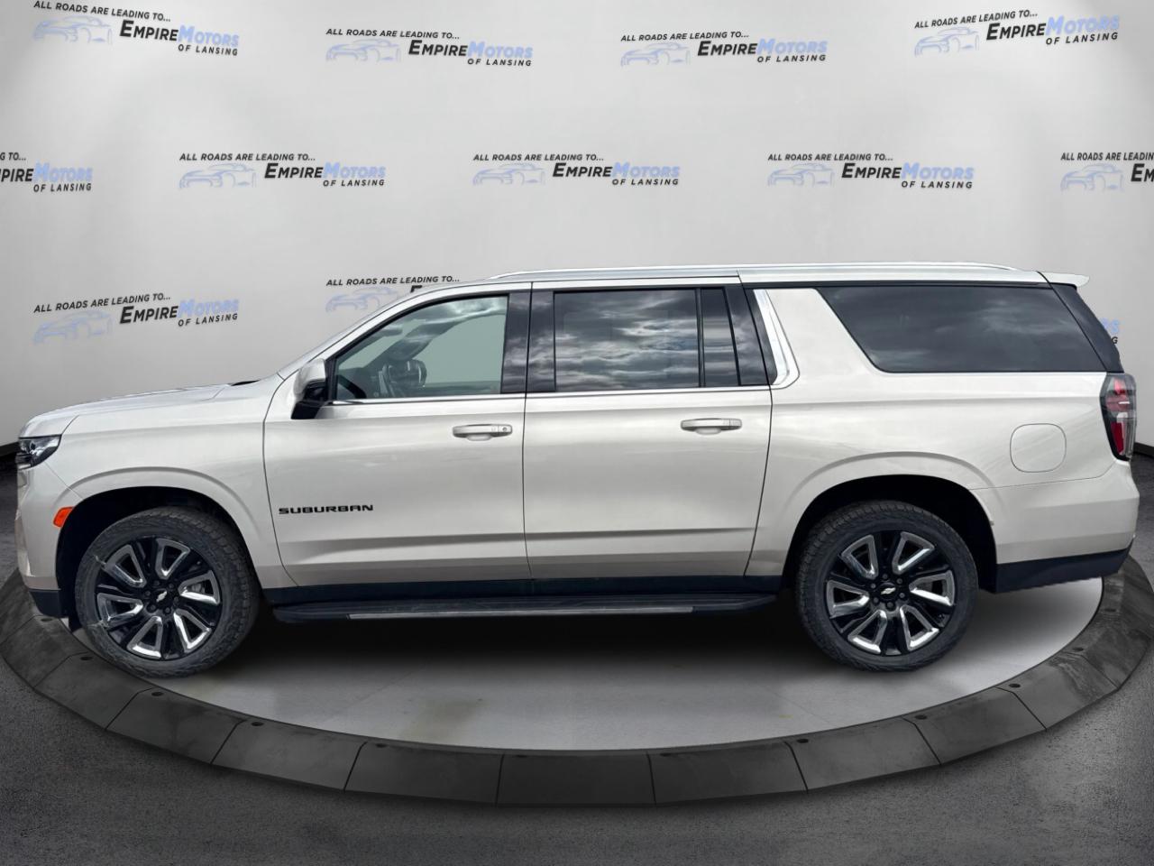 Chevrolet Suburban LT 4WD 2021