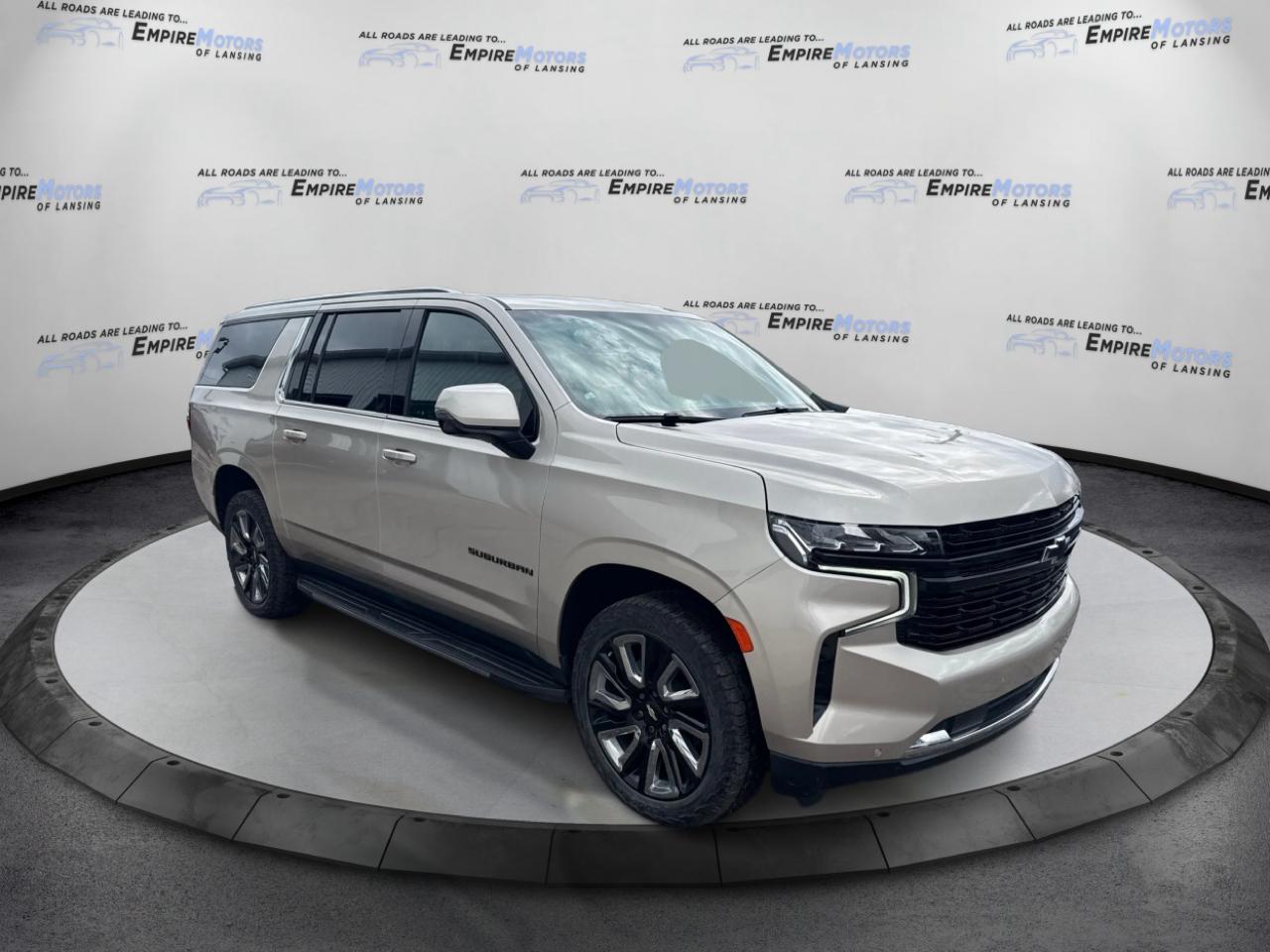 Chevrolet Suburban LT 4WD 2021