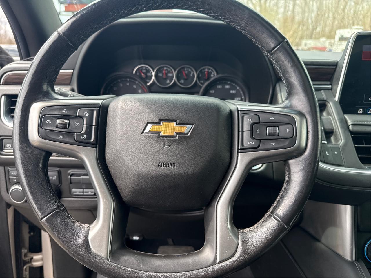 Chevrolet Suburban LT 4WD 2021