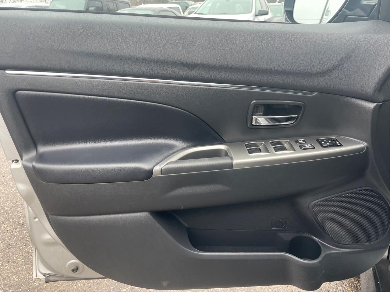 Mitsubishi Outlander Sport 2.0 SE CVT 2022