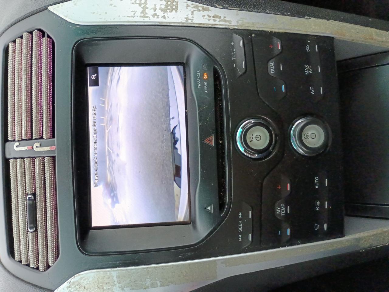 Ford Explorer XLT FWD 2011