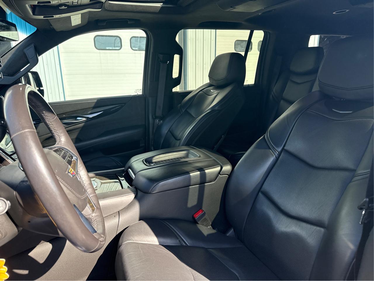 Cadillac Escalade ESV Platinum 4WD 2020