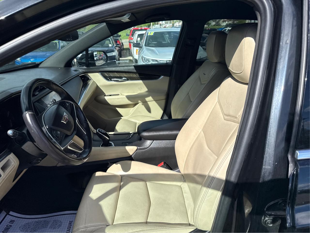 Cadillac XT5 Base 2017