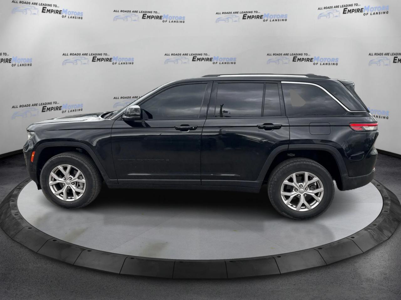 Jeep Grand Cherokee Limited 4WD 2023