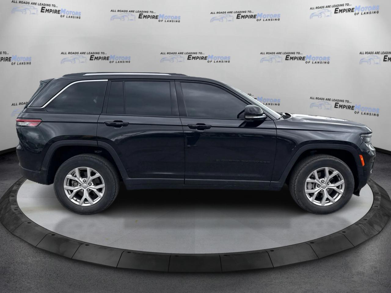 Jeep Grand Cherokee Limited 4WD 2023