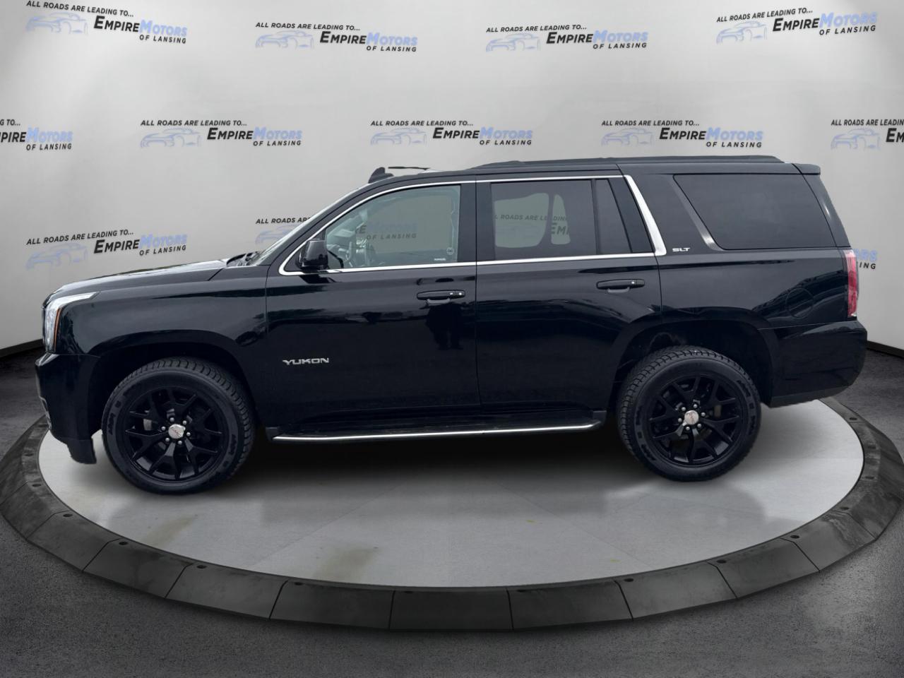 GMC Yukon SLT 4WD 2017