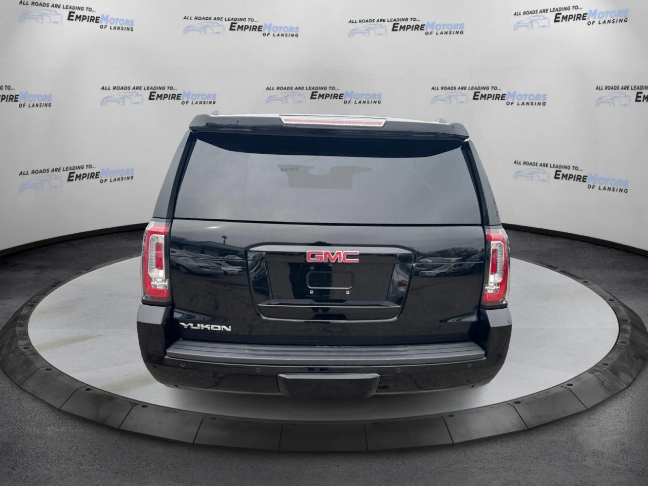 GMC Yukon SLT 4WD 2017