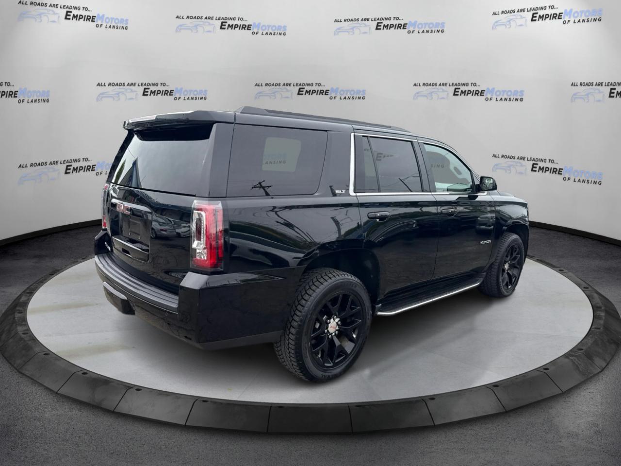 GMC Yukon SLT 4WD 2017