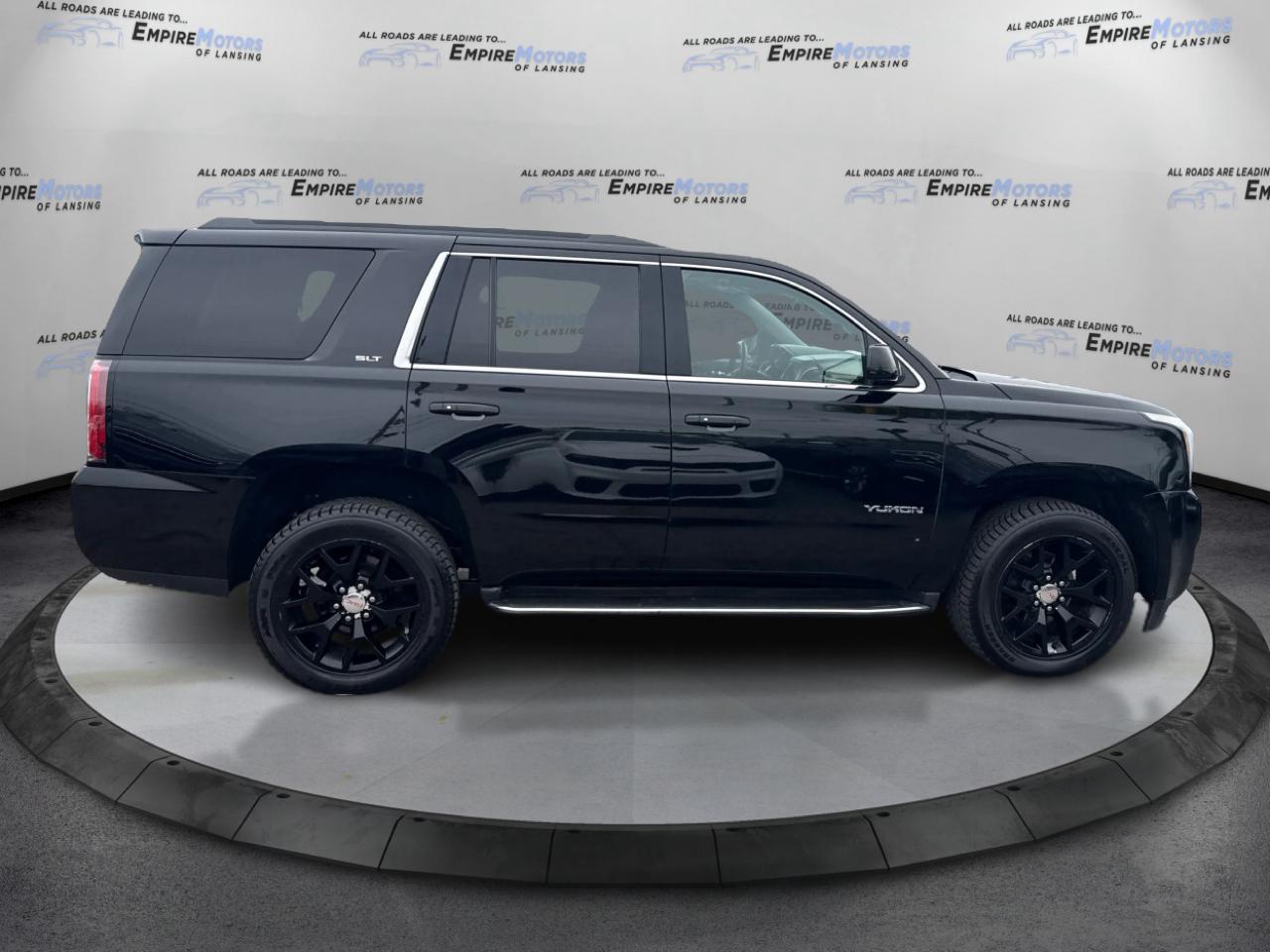 GMC Yukon SLT 4WD 2017